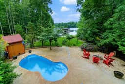 155 Golden Cove Hide