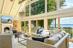 3017 Conways Trl (Lakeside Cottage)