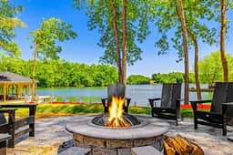 305 Compass Cove (House of Memories)