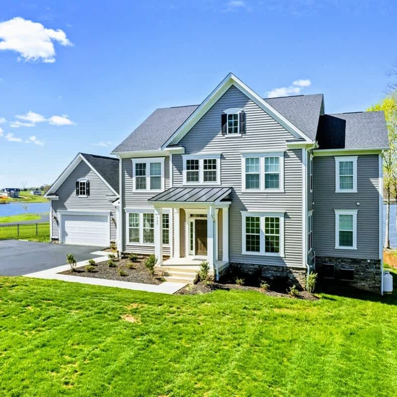 928 Fairview (Private Cove)